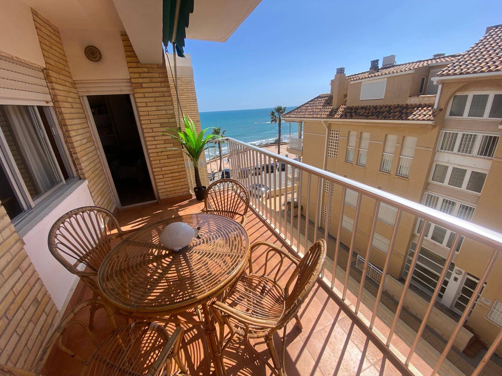 For sale - 3 Bedroom 1 Bathroom Apartment in Pilar de La Horadada - La Torre De La Horadada  - Alicante