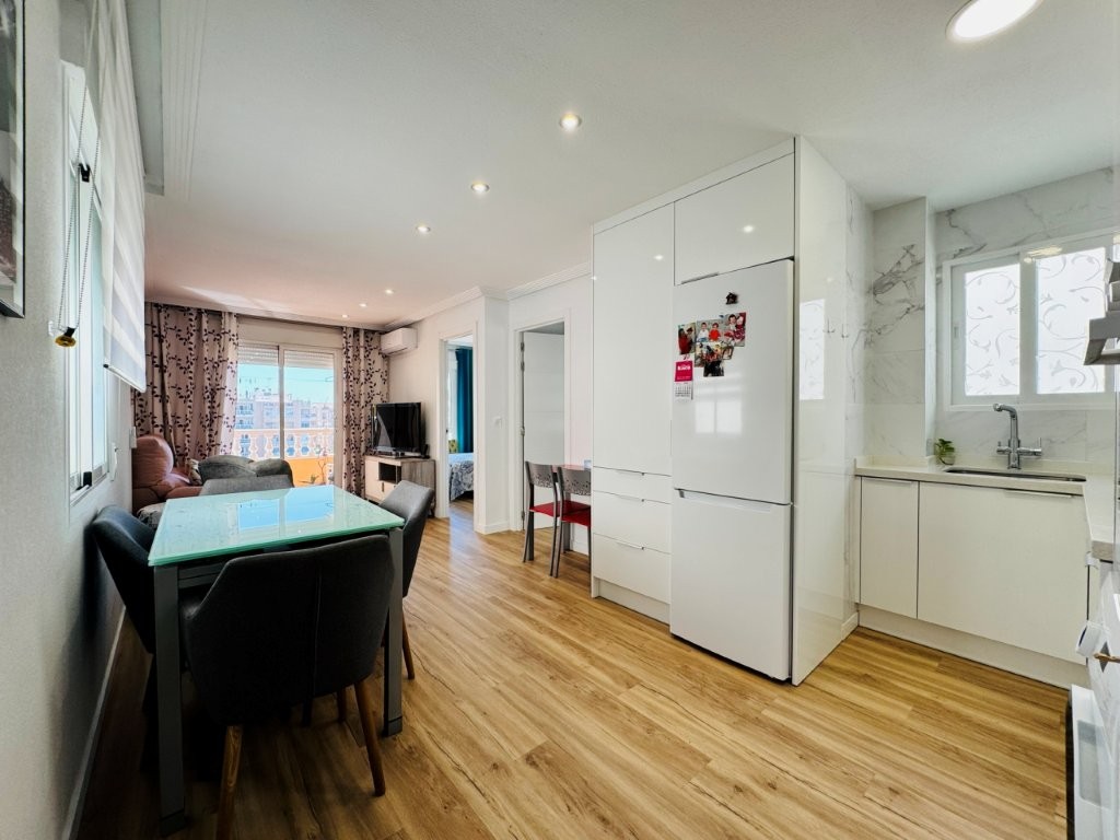 For sale - 2 Bedroom 1 Bathroom Apartment in Guardamar del Segura - Costa Blanca  - Alicante