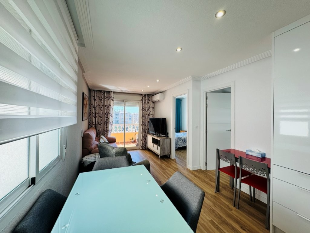 For sale - 2 Bedroom 1 Bathroom Apartment in Guardamar del Segura - Costa Blanca  - Alicante