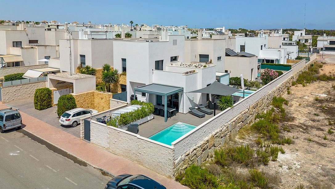 For sale - 3 Bedroom 2 Bathroom Villa in Ciudad Quesada - Costa Blanca  - Alicante