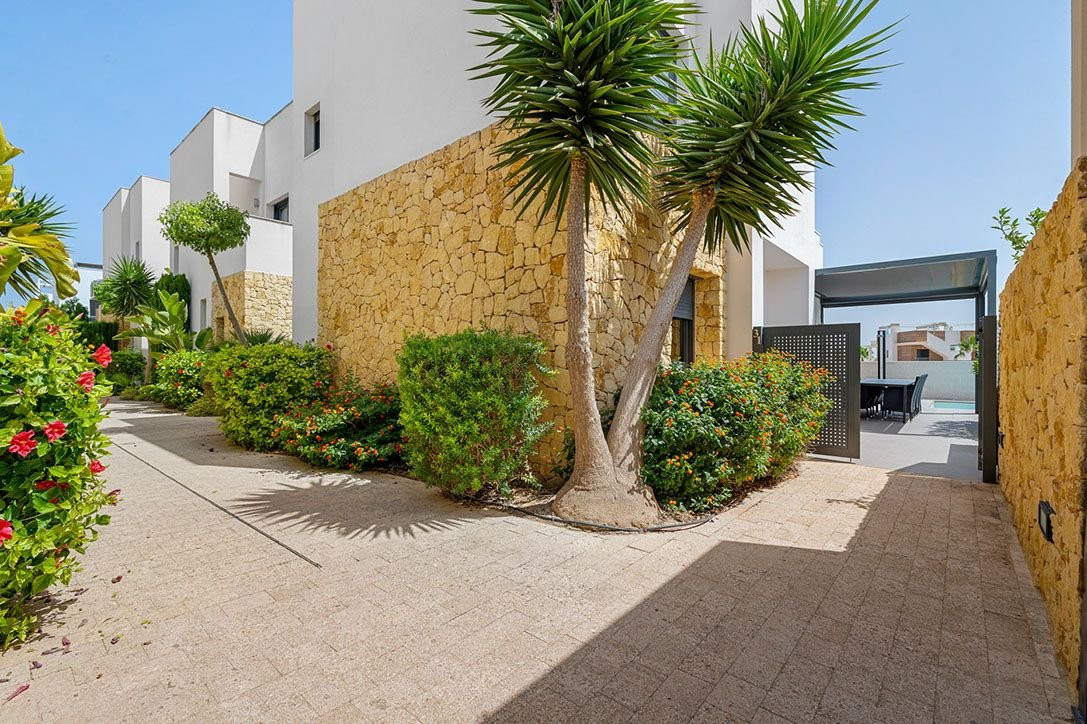 For sale - 3 Bedroom 2 Bathroom Villa in Ciudad Quesada - Costa Blanca  - Alicante