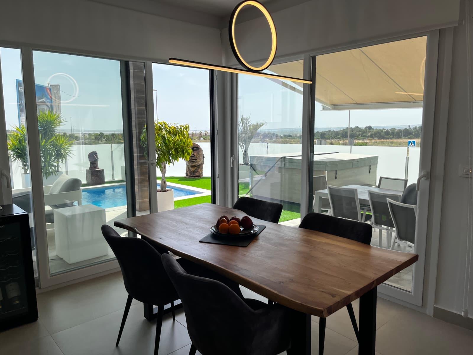 For sale - 3 Bedroom 3 Bathroom Town House in Orihuela - Desamparados-hurchillo-torremendo  - Alicante
