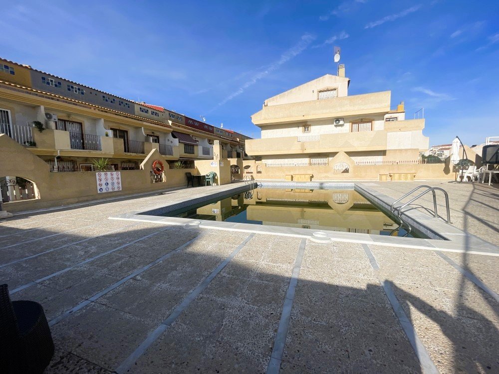 For sale - 3 Bedroom 3 Bathroom Town House in Playa Flamenca - Costa Blanca  - Alicante