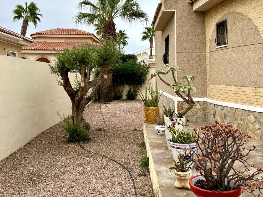 For sale - 3 Bedroom 3 Bathroom Villa in Benijofar - Costa Blanca  - Alicante