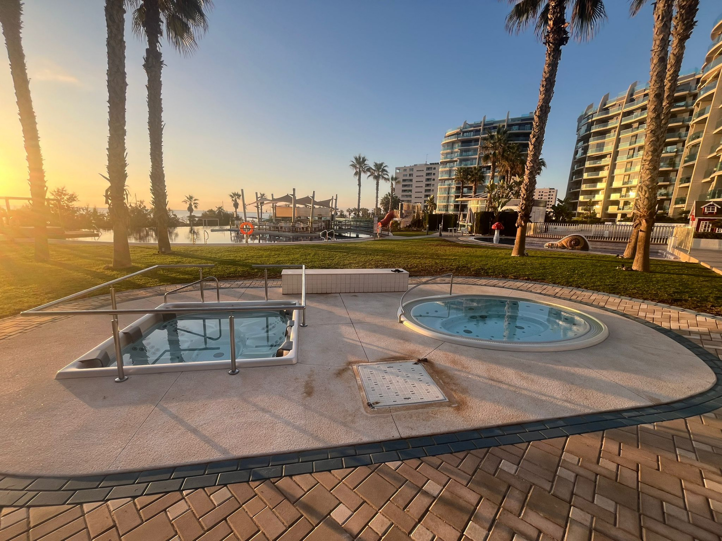 For sale - 3 Bedroom 2 Bathroom Apartment in Punta Prima - Costa Blanca  - Alicante