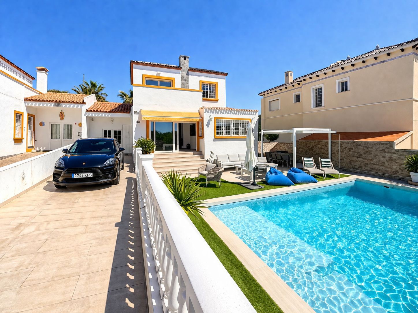 For sale - 3 Bedroom 2 Bathroom Villa in Los Dolses - Inland  - Alicante