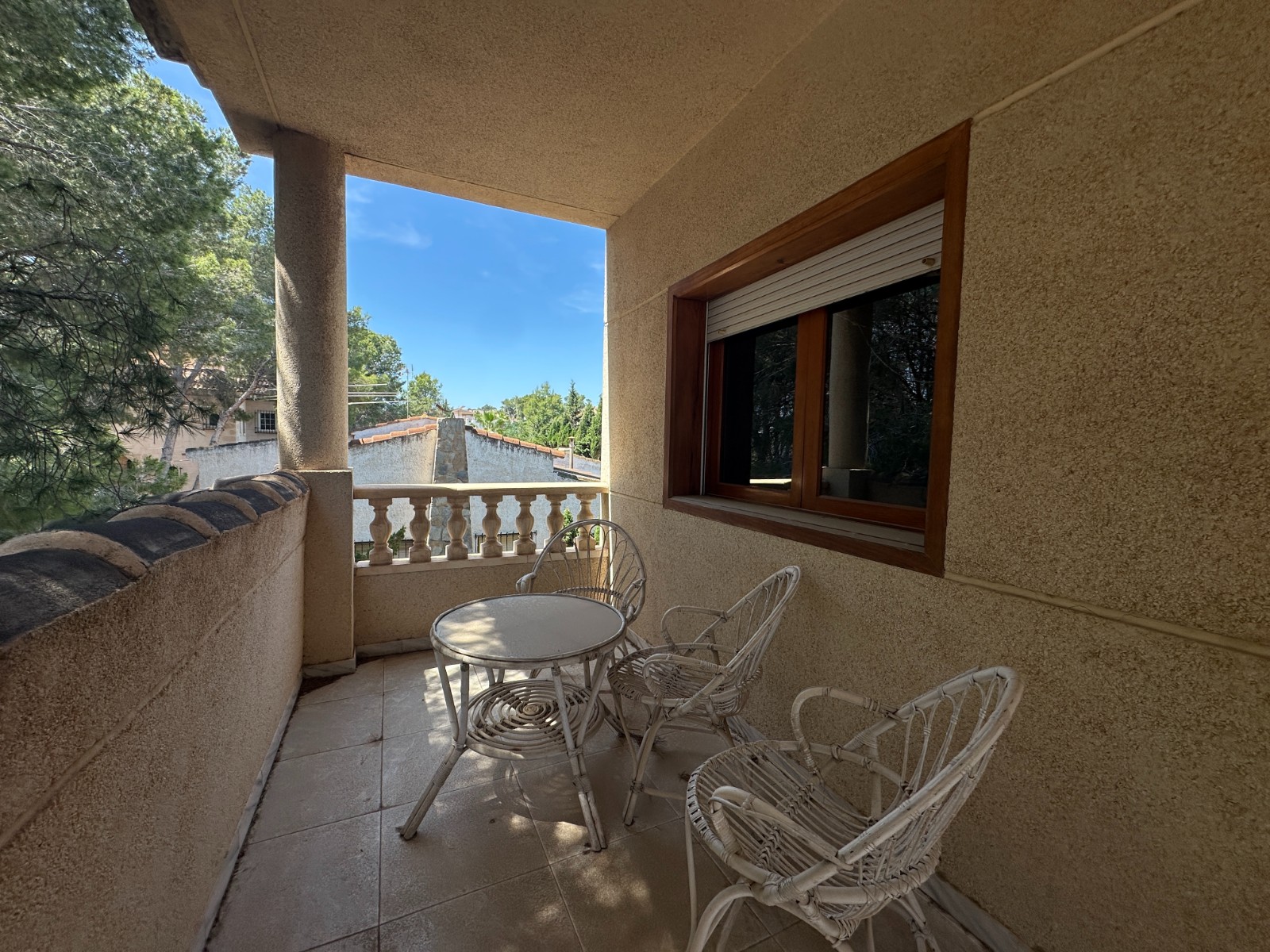 For sale - 8 Bedroom 4 Bathroom Villa in Torrevieja - Costa Blanca  - Alicante