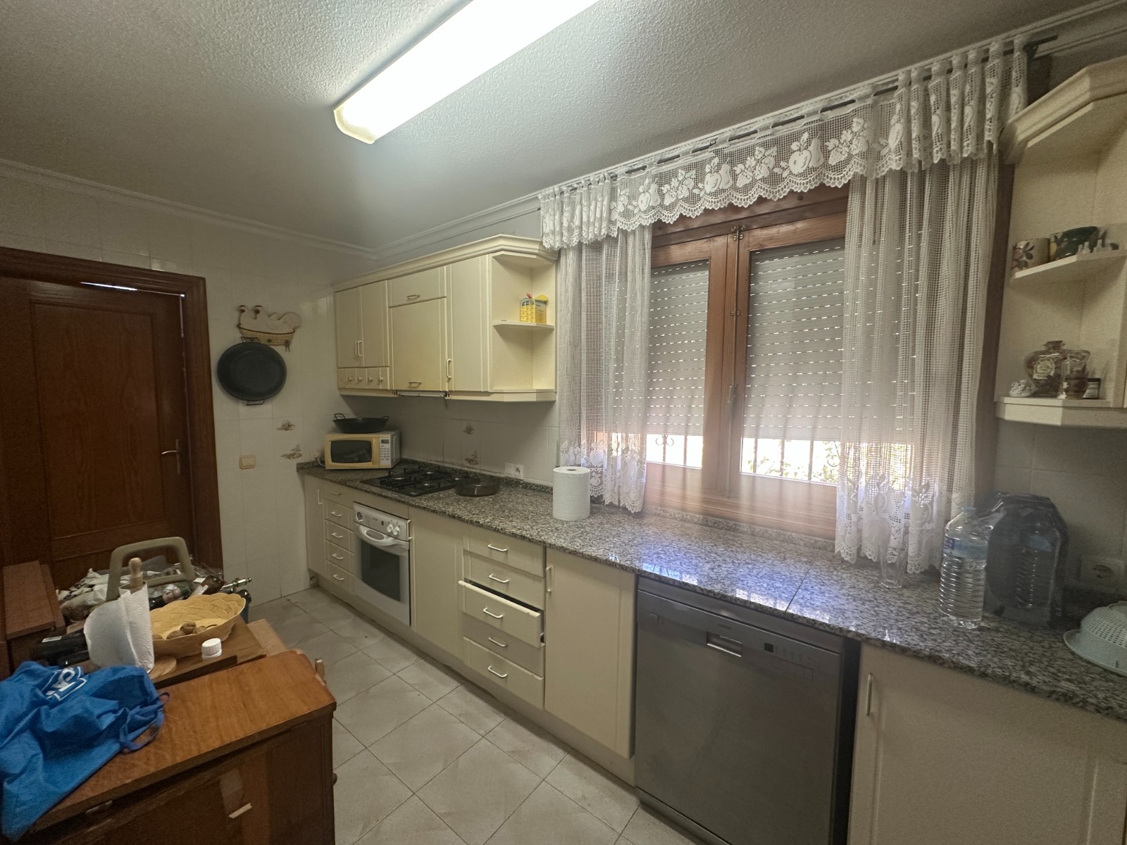 For sale - 8 Bedroom 4 Bathroom Villa in Torrevieja - Costa Blanca  - Alicante