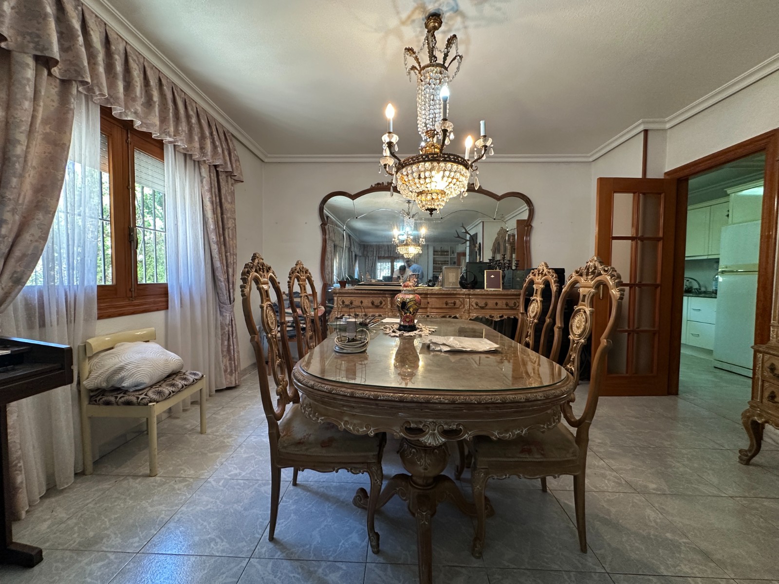 For sale - 8 Bedroom 4 Bathroom Villa in Torrevieja - Costa Blanca  - Alicante