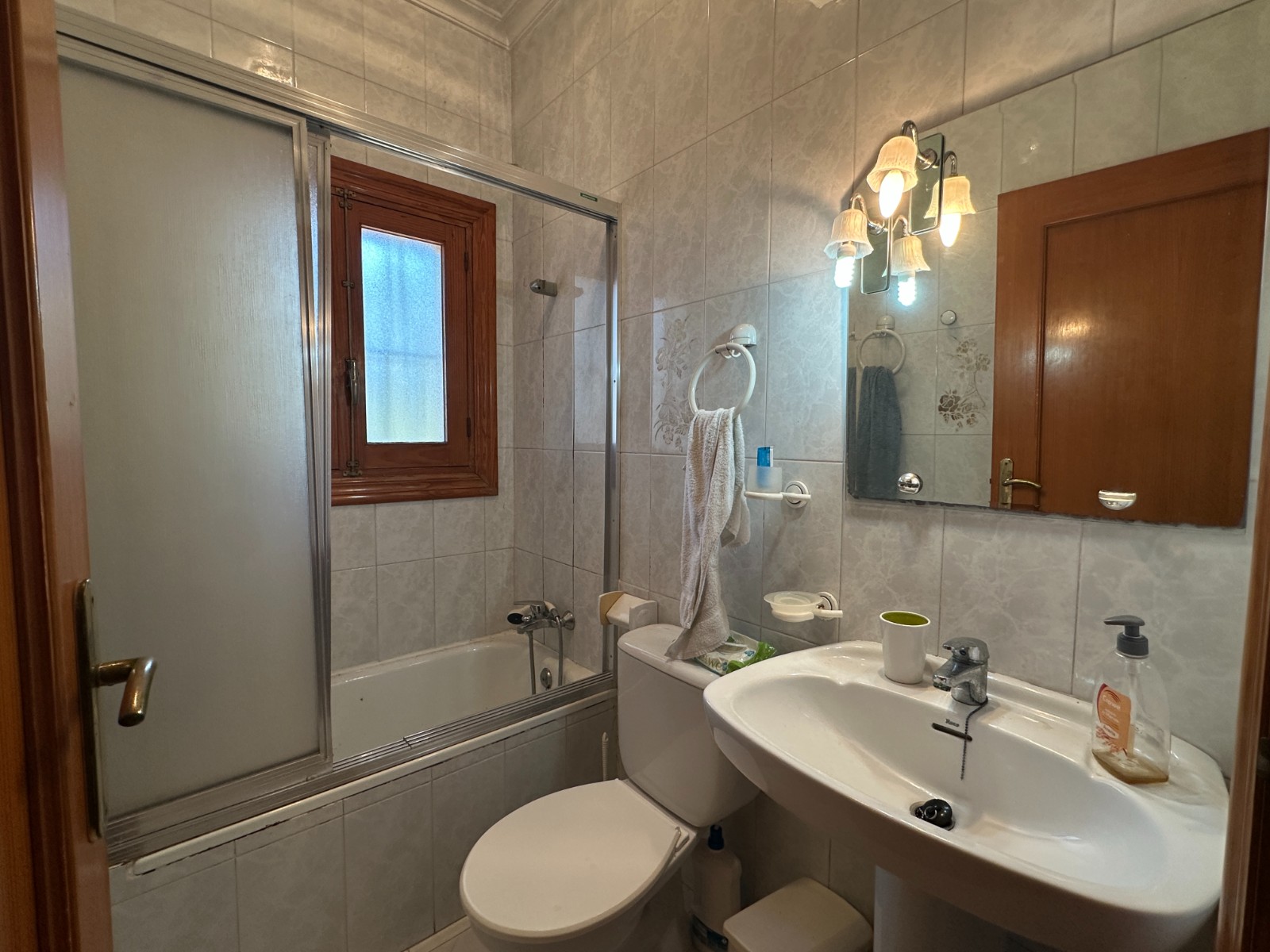 For sale - 8 Bedroom 4 Bathroom Villa in Torrevieja - Costa Blanca  - Alicante