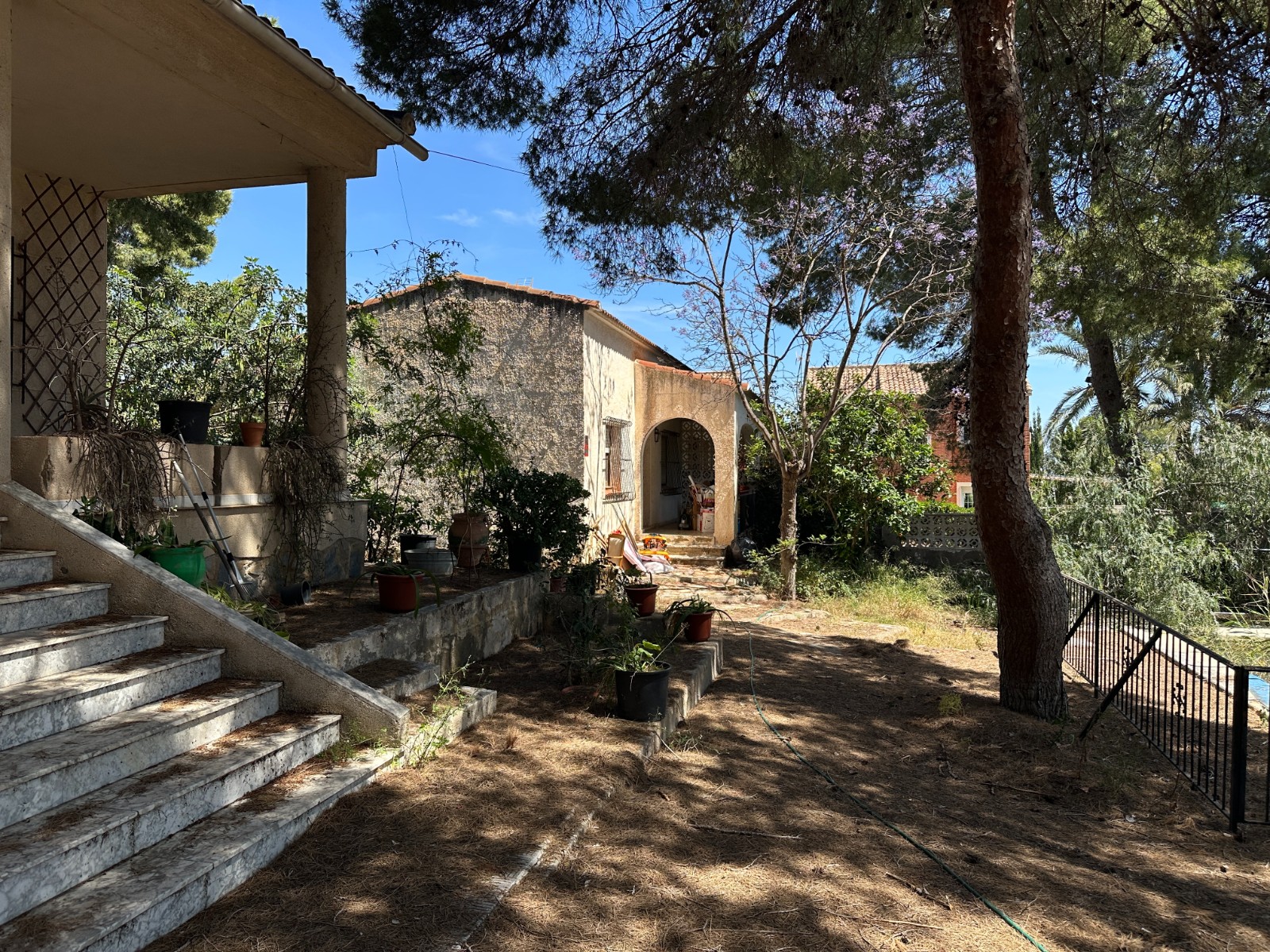 For sale - 8 Bedroom 4 Bathroom Villa in Torrevieja - Costa Blanca  - Alicante