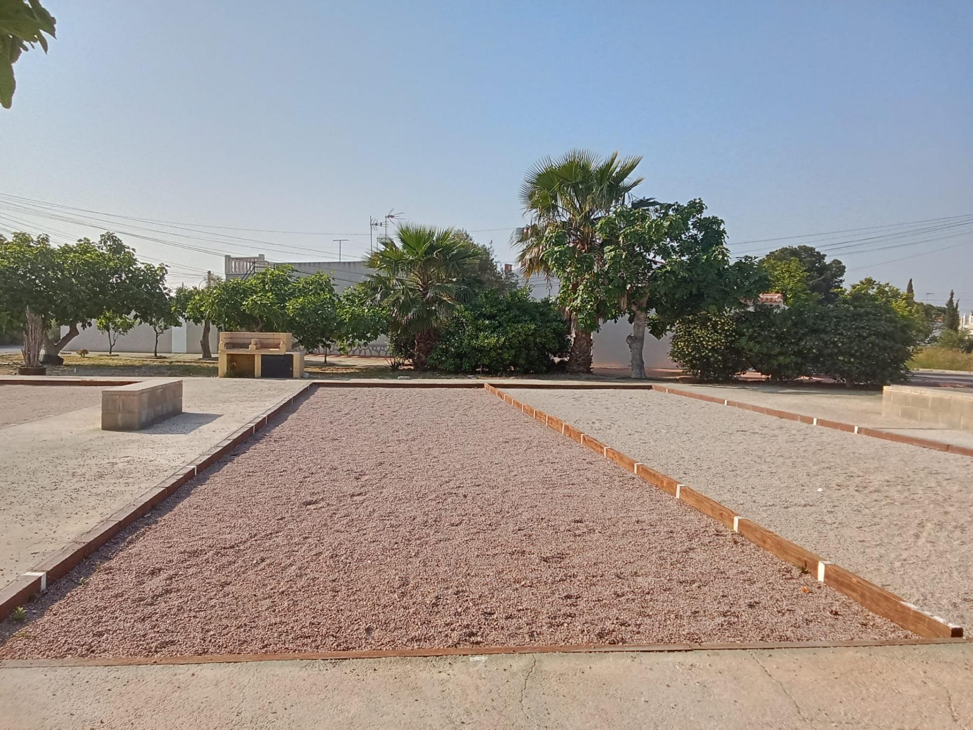 For sale - 2 Bedroom 1 Bathroom Bungalow in Torrevieja - Torretas  - Alicante