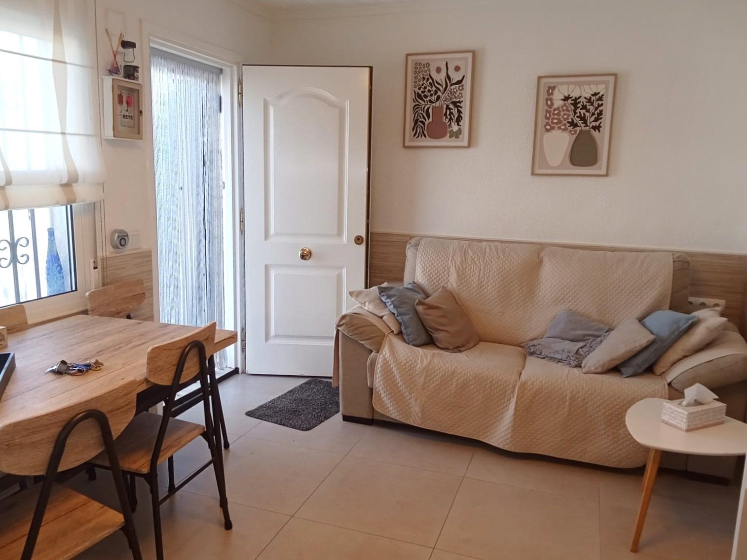 For sale - 2 Bedroom 1 Bathroom Bungalow in Torrevieja - Torretas  - Alicante