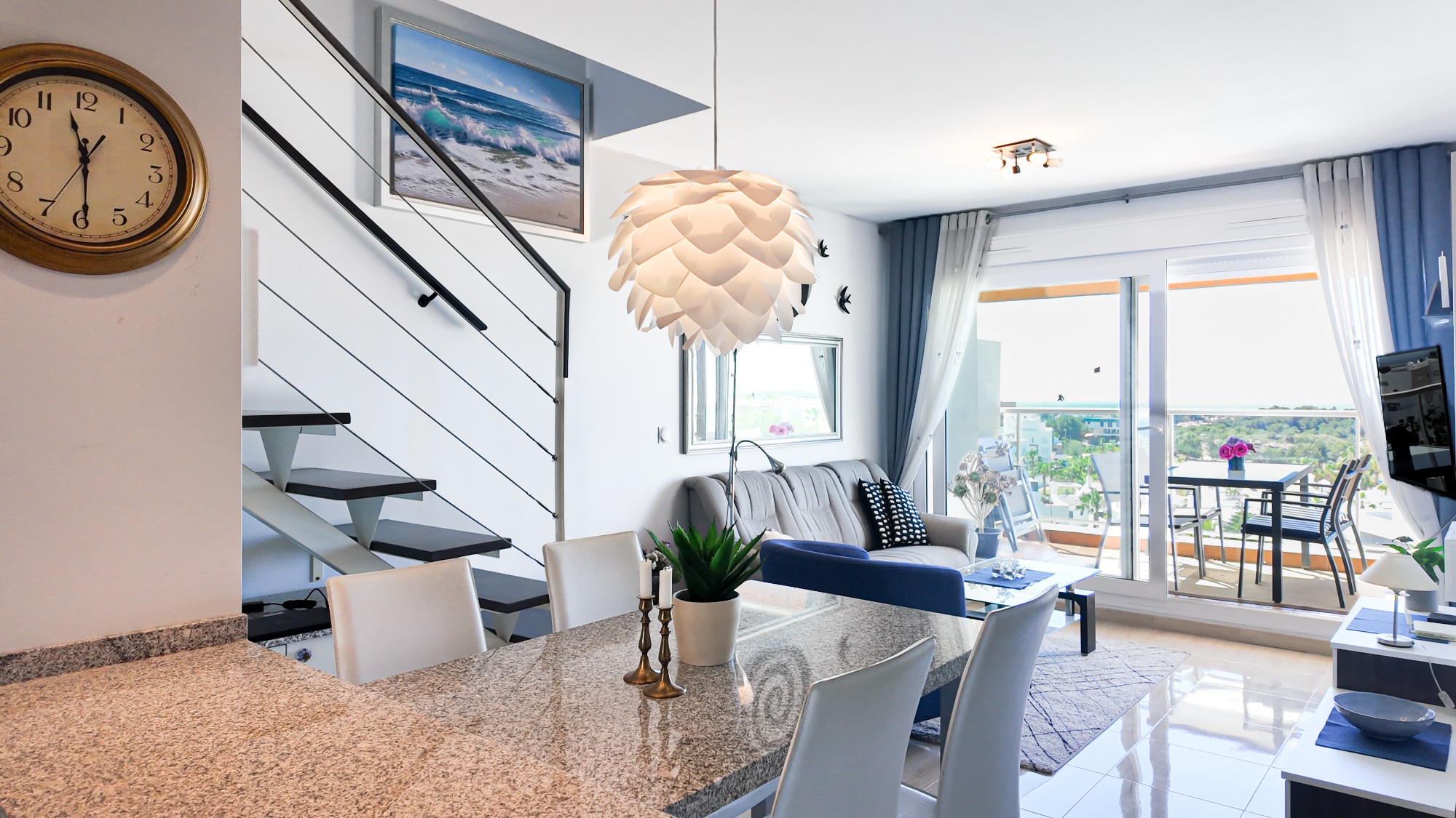 For sale - 2 Bedroom 2 Bathroom Penthouse Apartment in Villamartin - Costa Blanca  - Alicante