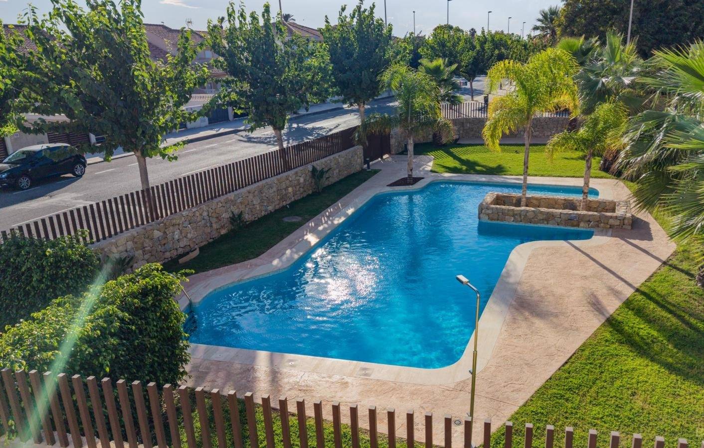 For sale - 2 Bedroom 1 Bathroom Bungalow in Pilar de La Horadada - La Torre De La Horadada  - Alicante