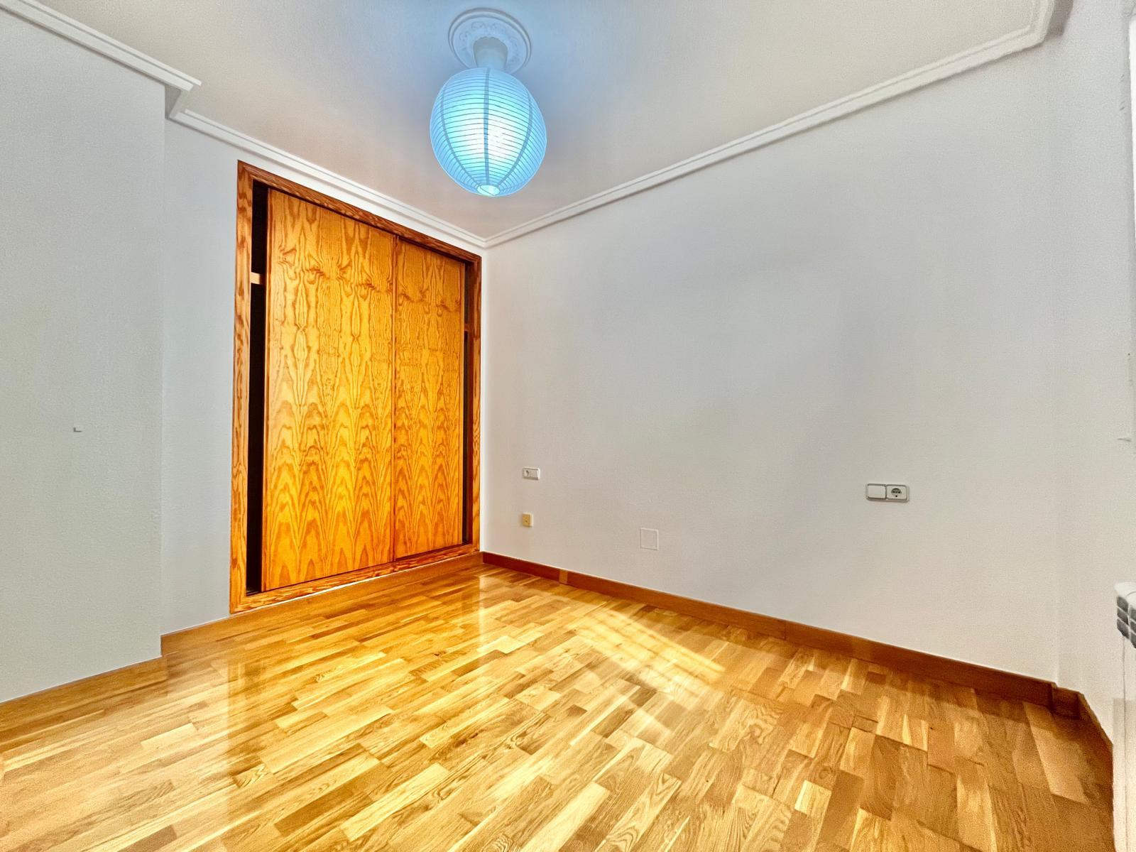 For sale - 3 Bedroom 1 Bathroom Quad House in Playa Flamenca  - Playa Flamenca  - Alicante