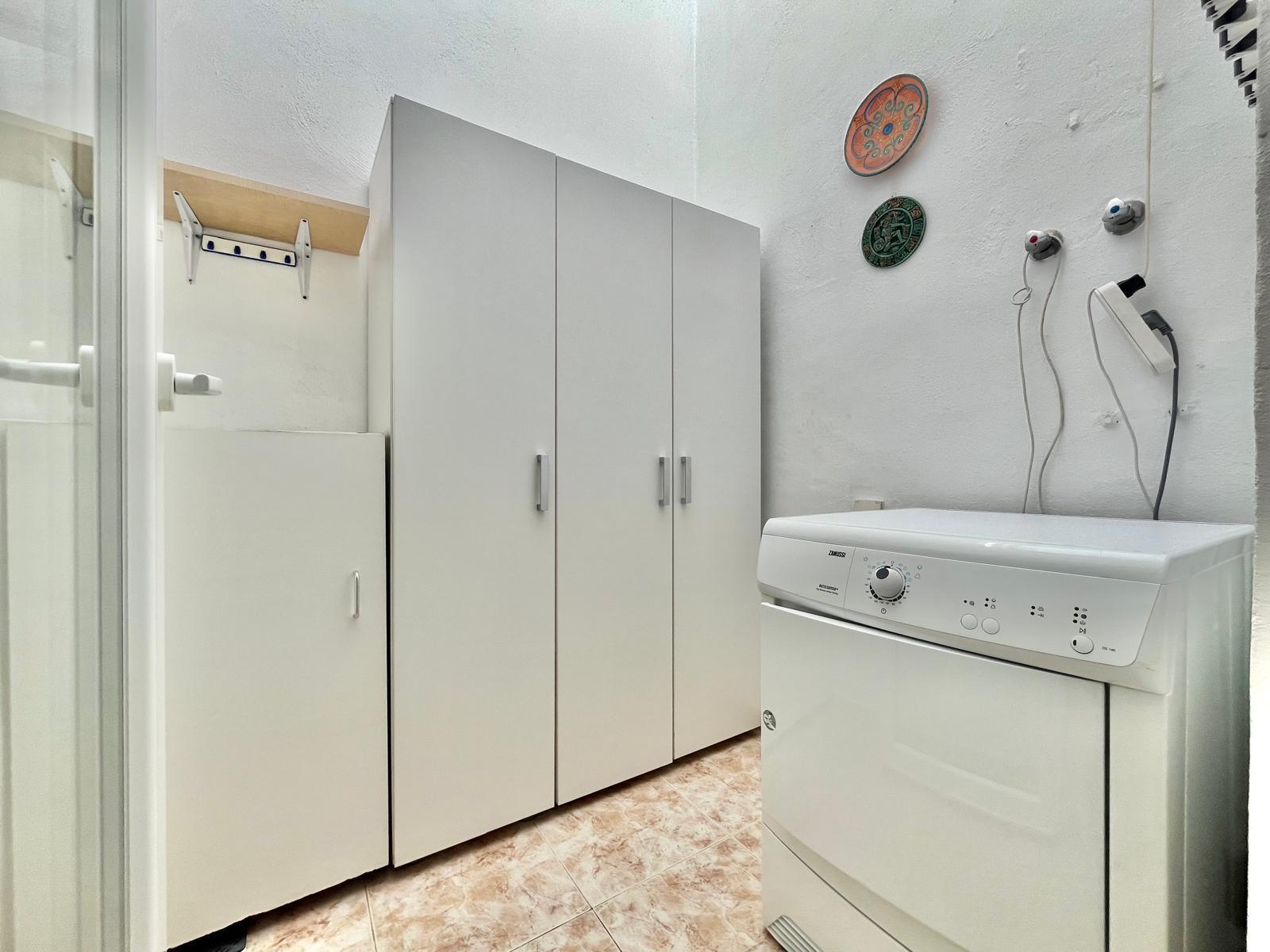 For sale - 3 Bedroom 1 Bathroom Quad House in Playa Flamenca  - Playa Flamenca  - Alicante