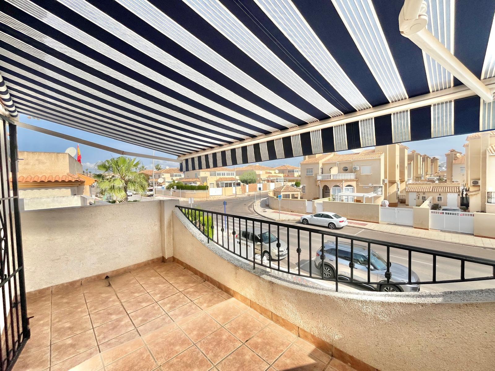 For sale - 3 Bedroom 1 Bathroom Quad House in Playa Flamenca  - Playa Flamenca  - Alicante