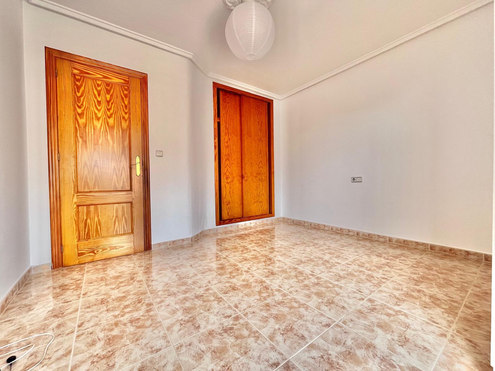 For sale - 3 Bedroom 1 Bathroom Quad House in Playa Flamenca  - Playa Flamenca  - Alicante