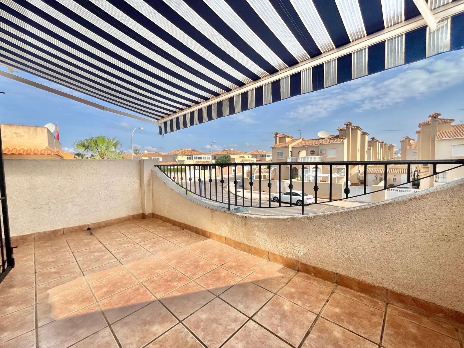 For sale - 3 Bedroom 1 Bathroom Quad House in Playa Flamenca  - Playa Flamenca  - Alicante