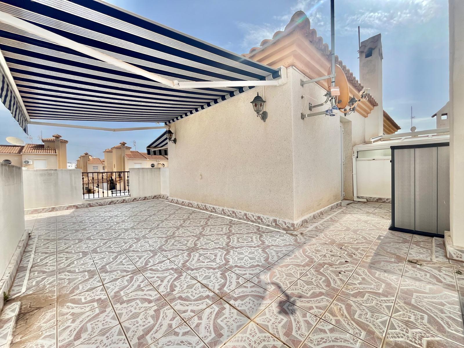 For sale - 3 Bedroom 1 Bathroom Quad House in Playa Flamenca  - Playa Flamenca  - Alicante