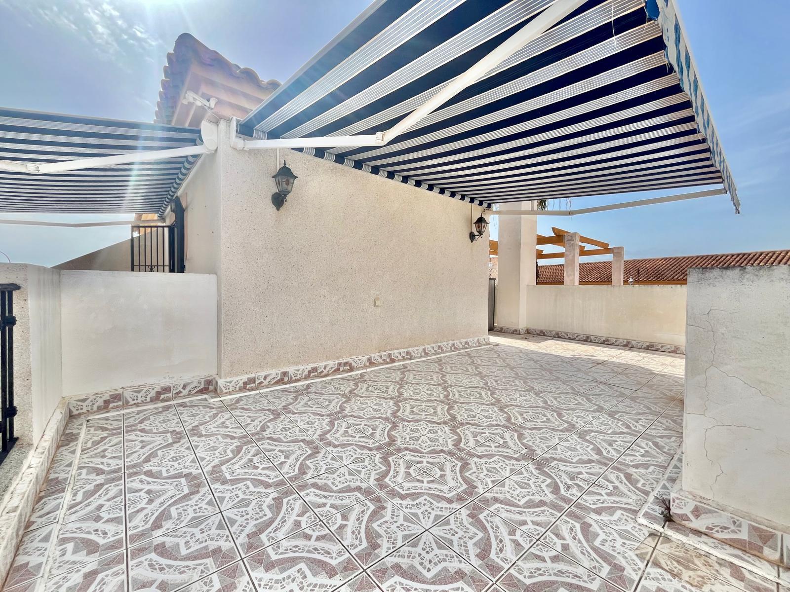 For sale - 3 Bedroom 1 Bathroom Quad House in Playa Flamenca  - Playa Flamenca  - Alicante
