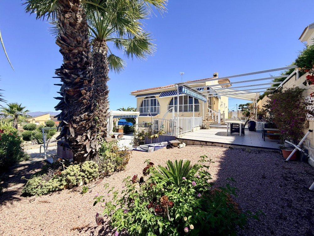 For sale - 4 Bedroom 3 Bathroom Villa in Ciudad Quesada - Costa Blanca  - Alicante