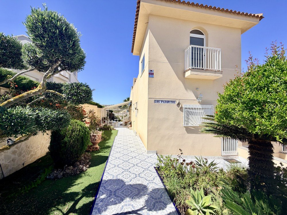 For sale - 4 Bedroom 3 Bathroom Villa in Ciudad Quesada - Costa Blanca  - Alicante