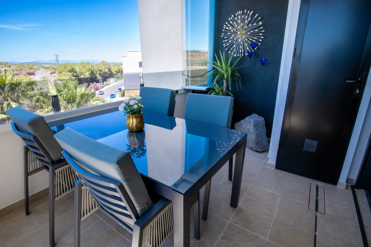 For sale - 3 Bedroom 2 Bathroom Penthouse Penthouse in Los Altos - AMANECER  - Alicante