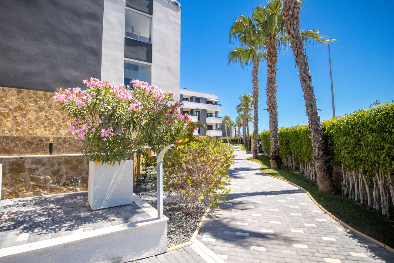 For sale - 3 Bedroom 2 Bathroom Penthouse Penthouse in Los Altos - AMANECER  - Alicante