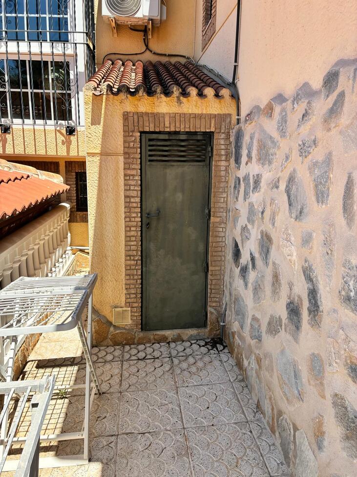 For sale - 4 Bedroom 3 Bathroom Villa in Los Balcones - Costa Blanca  - Alicante