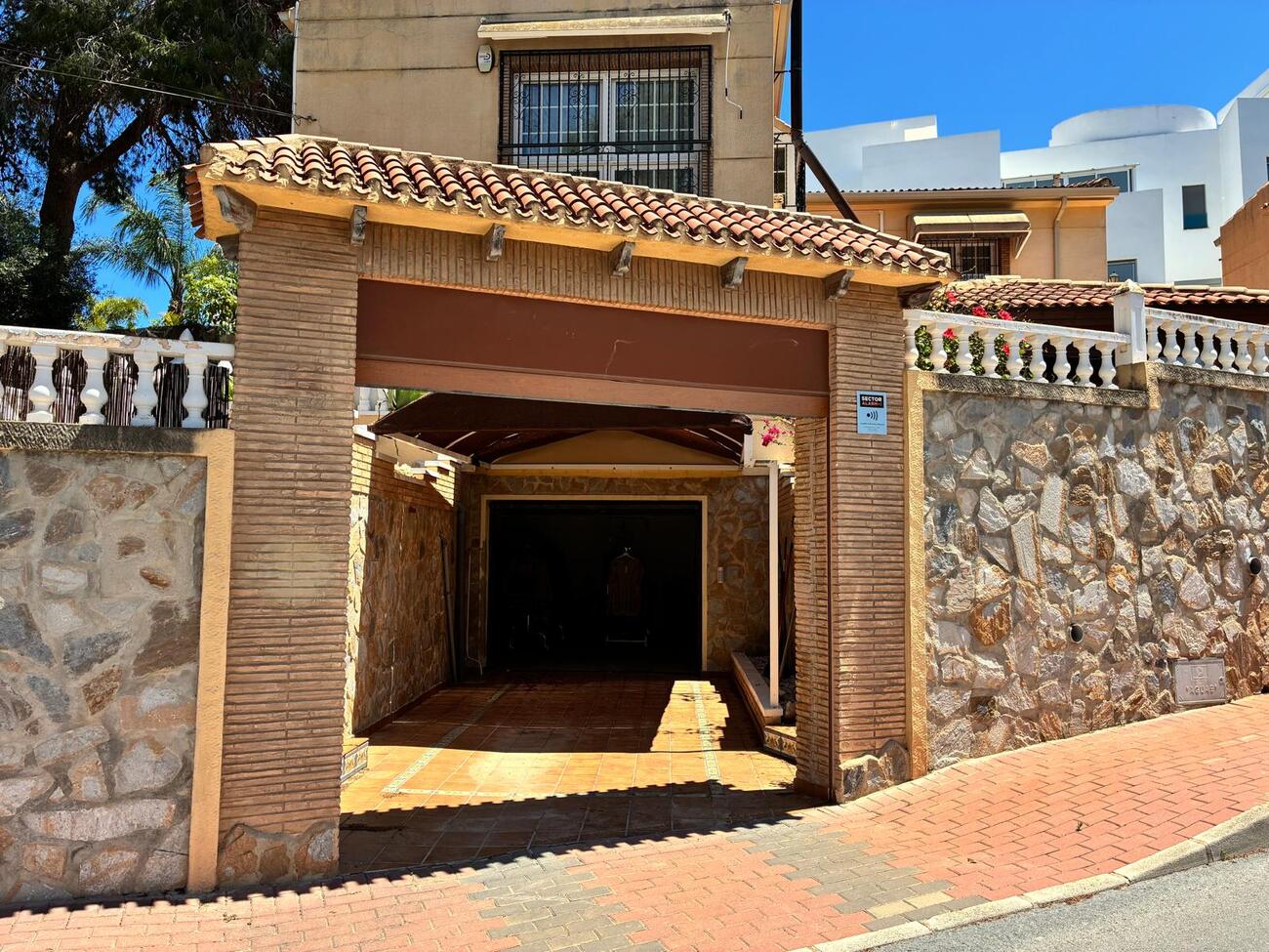 For sale - 4 Bedroom 3 Bathroom Villa in Los Balcones - Costa Blanca  - Alicante