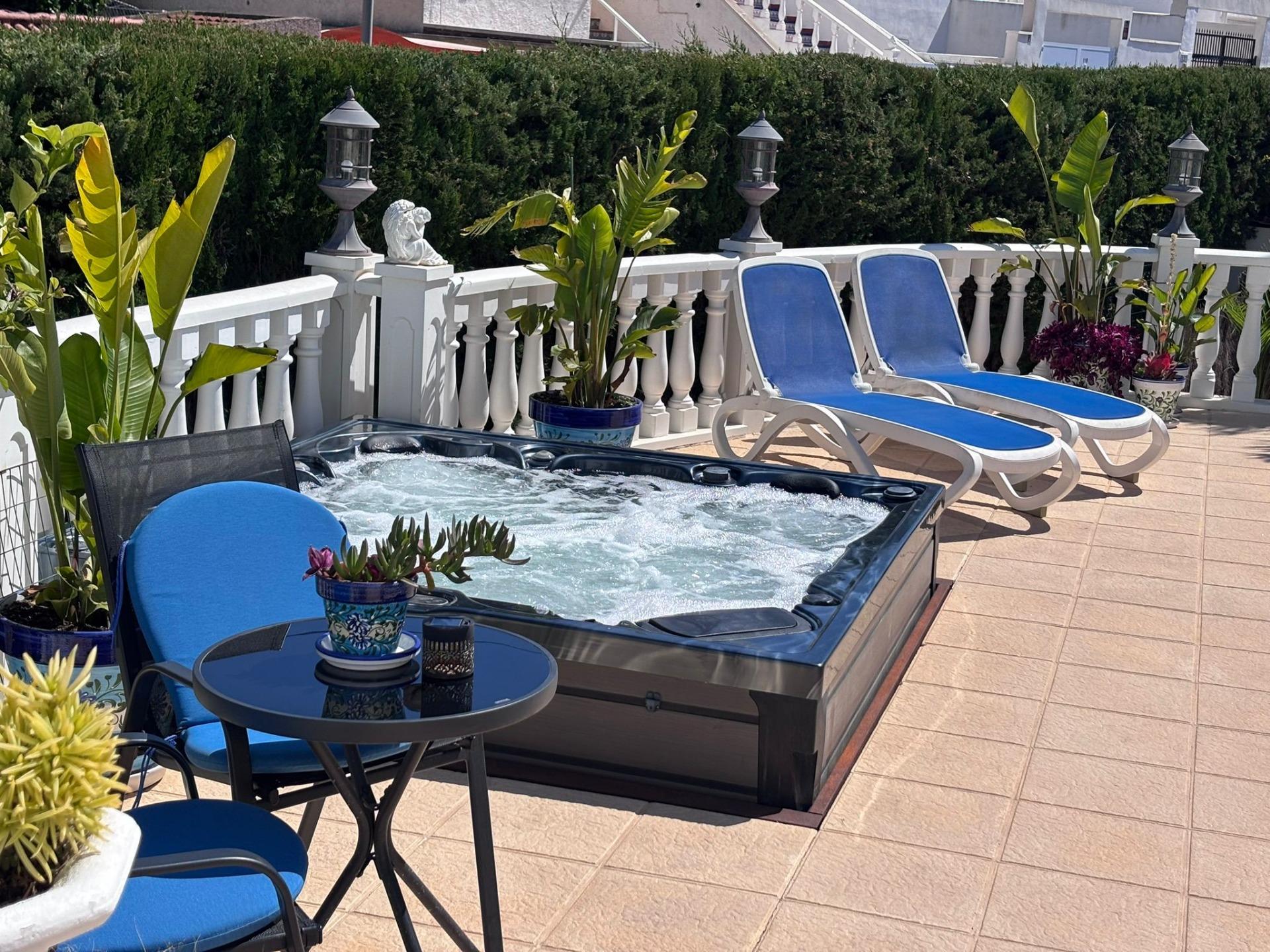 For sale - 2 Bedroom 2 Bathroom Semi Detached in Torrevieja - Los Balcones  - Alicante