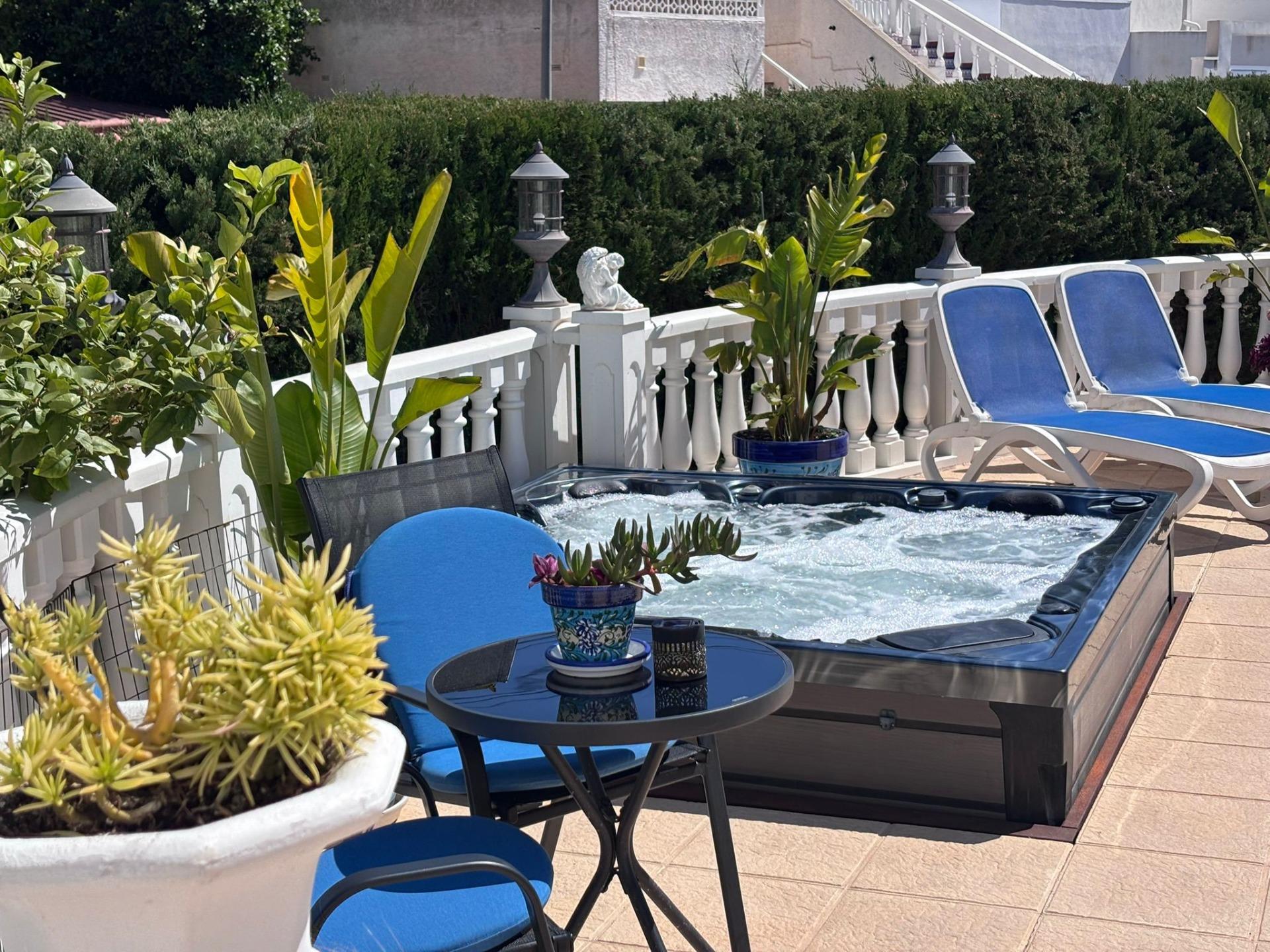 For sale - 2 Bedroom 2 Bathroom Semi Detached in Torrevieja - Los Balcones  - Alicante