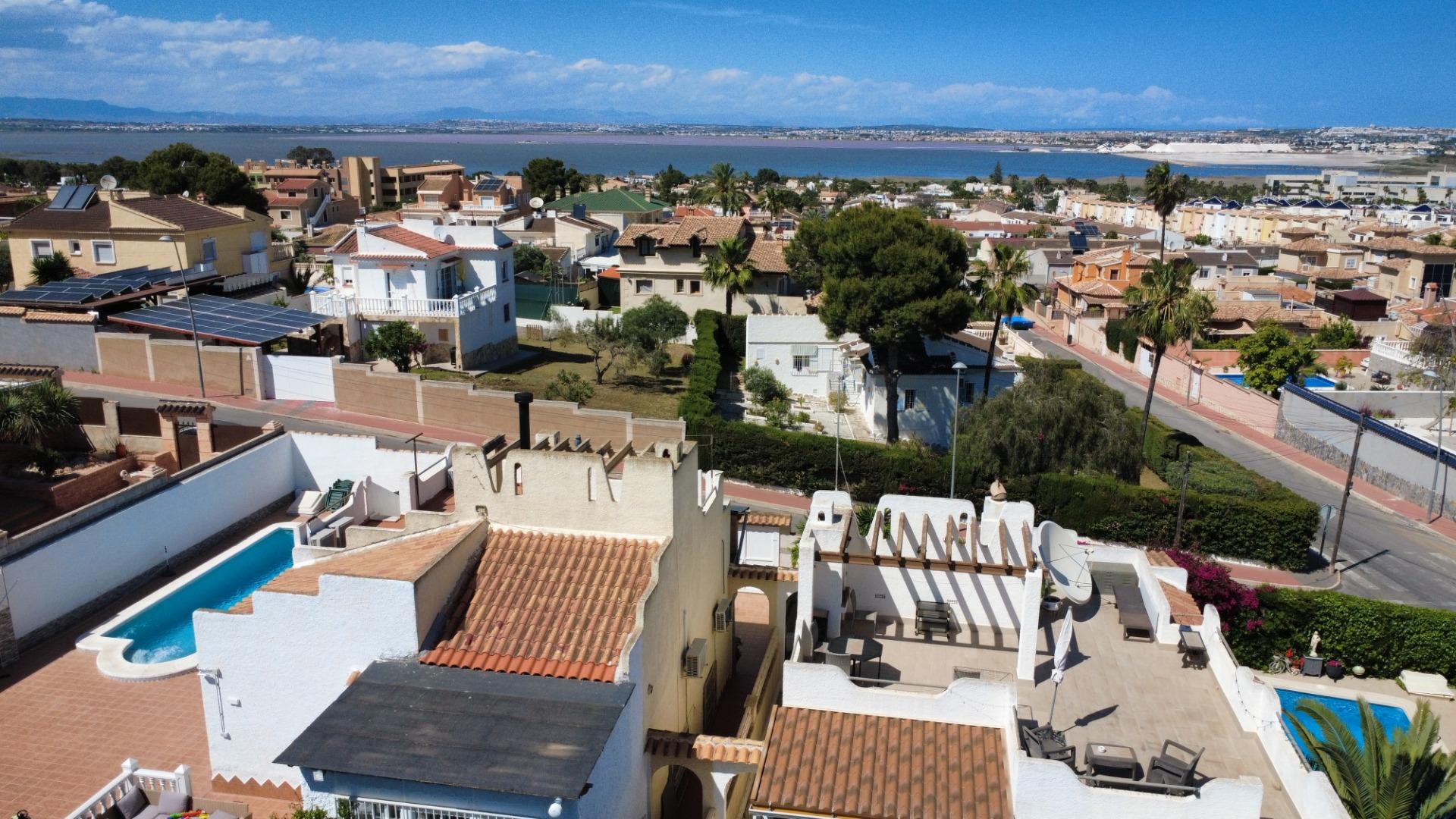 For sale - 2 Bedroom 2 Bathroom Semi Detached in Torrevieja - Los Balcones  - Alicante