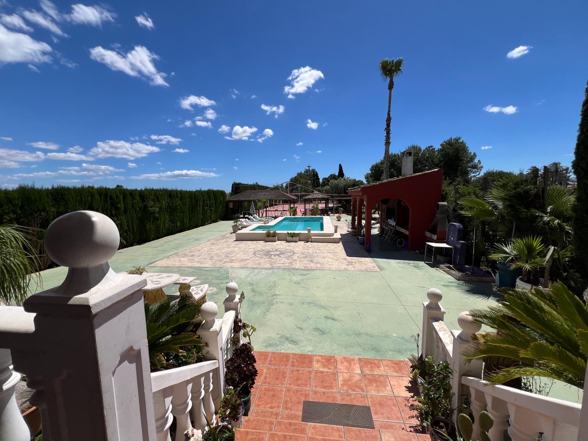 For sale - 4 Bedroom 1 Bathroom Finca in Dolores - Comunidad Valenciana  - Alicante