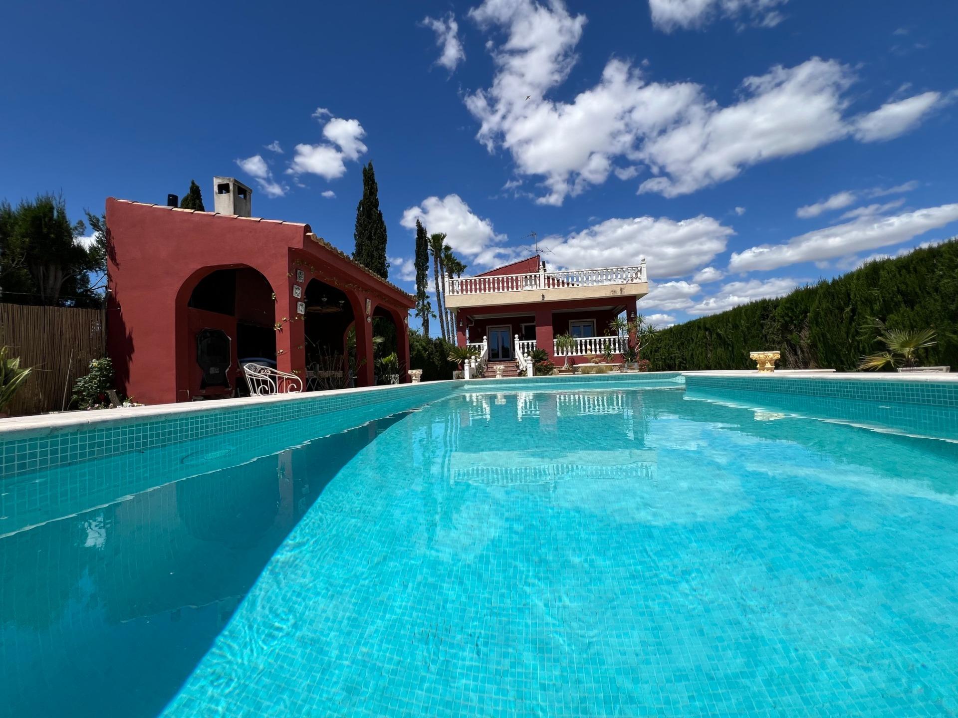 For sale - 4 Bedroom 1 Bathroom Finca in Dolores - Comunidad Valenciana  - Alicante