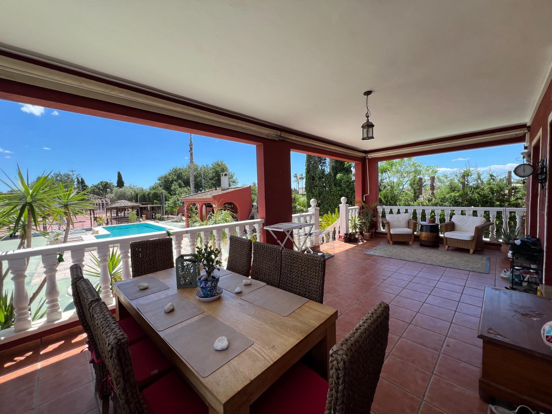 For sale - 4 Bedroom 1 Bathroom Finca in Dolores - Comunidad Valenciana  - Alicante