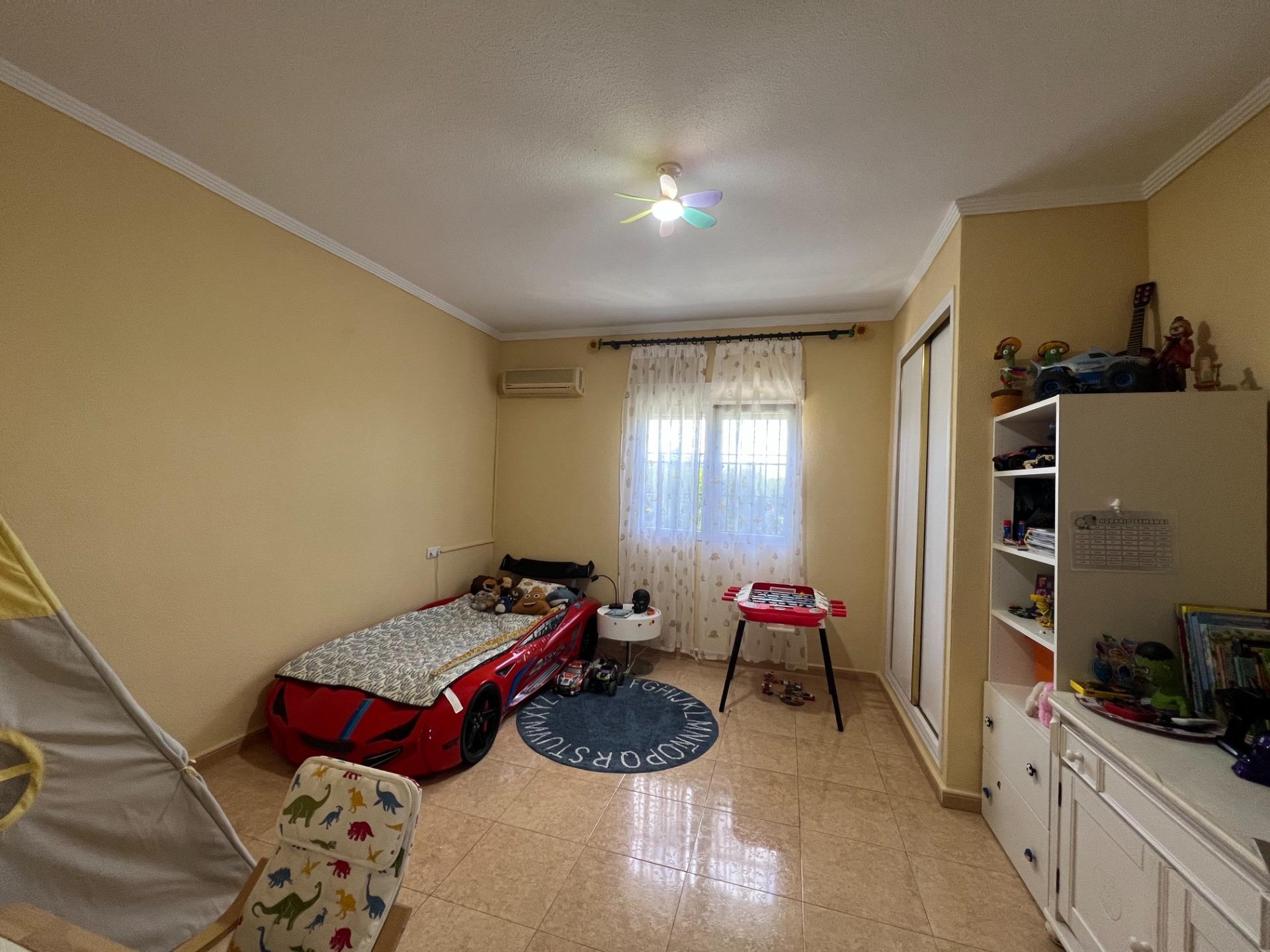 For sale - 4 Bedroom 1 Bathroom Finca in Dolores - Comunidad Valenciana  - Alicante