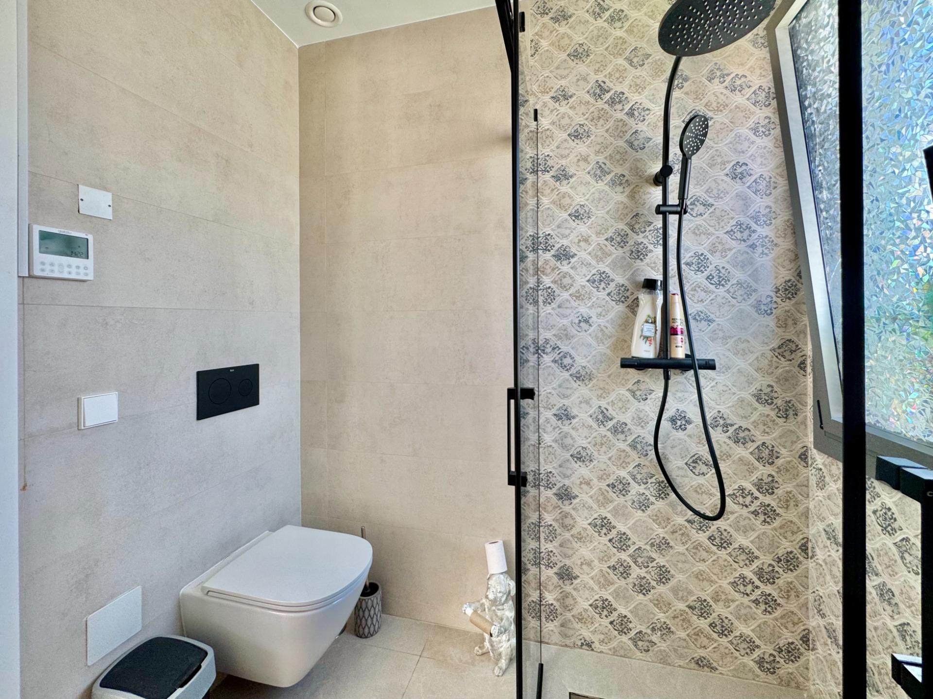 For sale - 3 Bedroom 2 Bathroom Villa in San Miguel de Salinas - Blue Lagoon - Galán  - Alicante