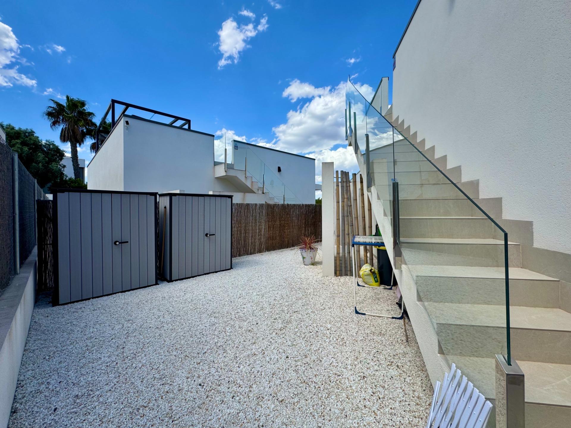 For sale - 3 Bedroom 2 Bathroom Villa in San Miguel de Salinas - Blue Lagoon - Galán  - Alicante