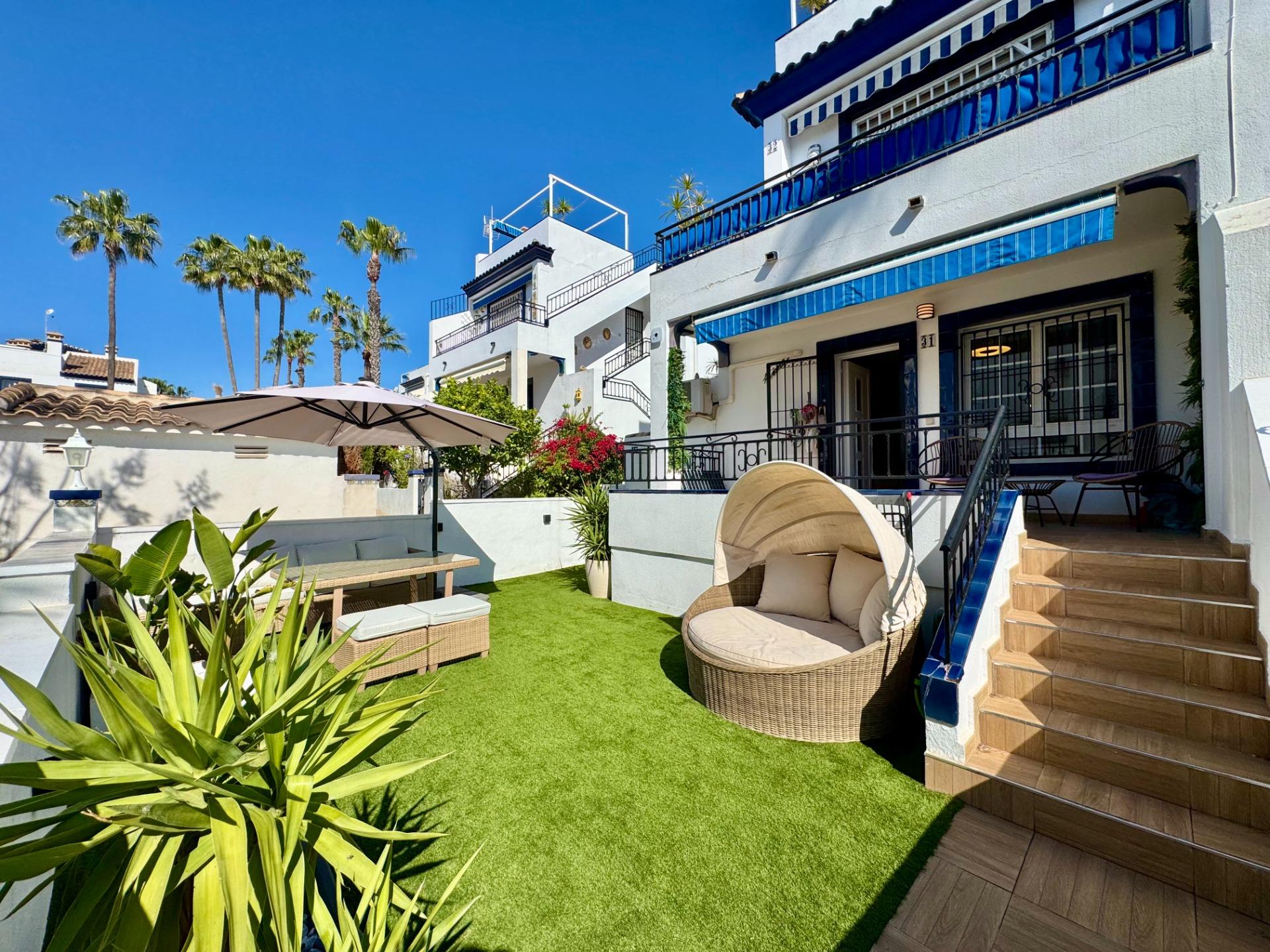 For sale - 2 Bedroom 2 Bathroom Bungalow in Villamartin - Villamartín-las Filipinas  - Alicante