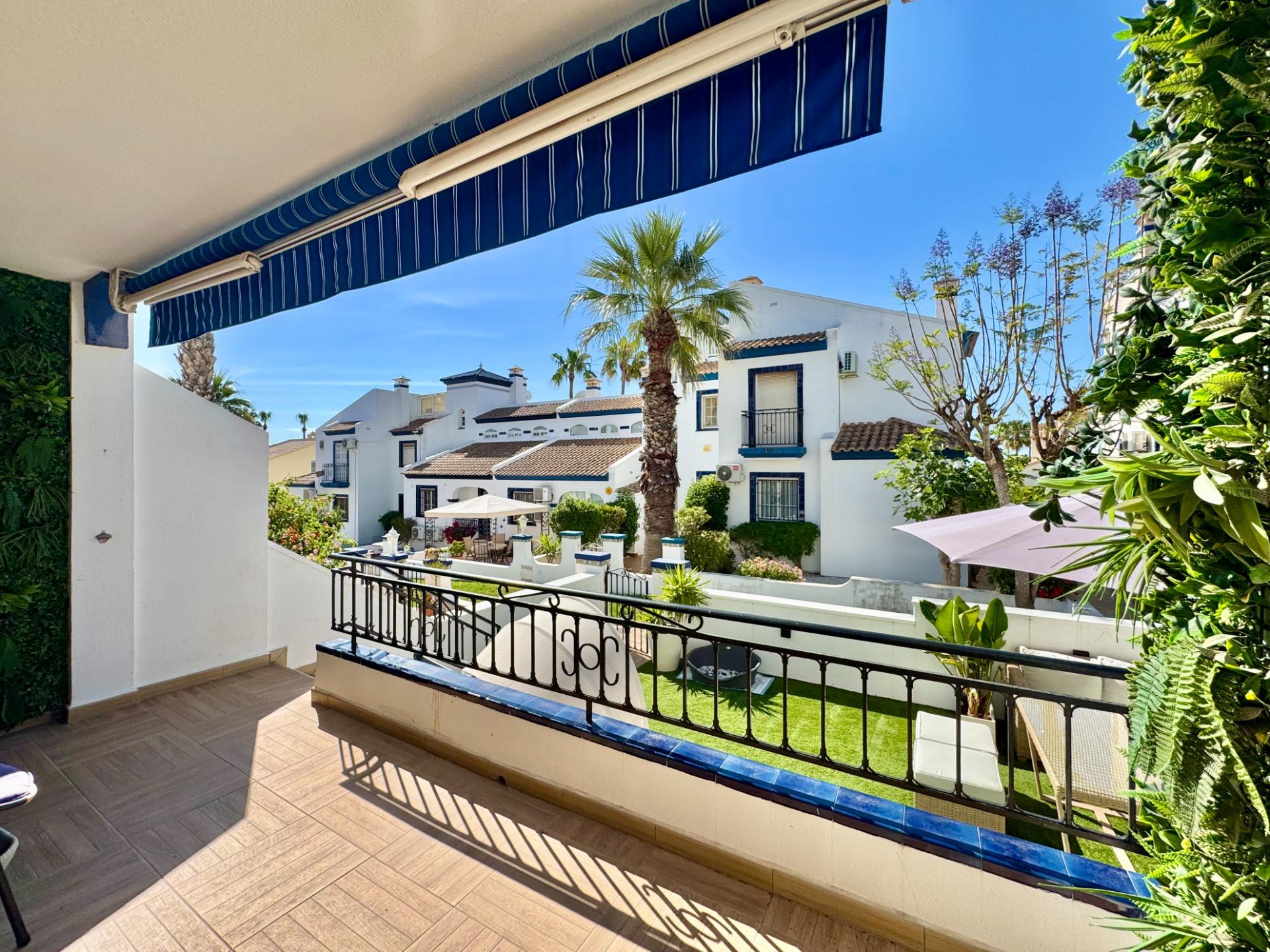 For sale - 2 Bedroom 2 Bathroom Bungalow in Villamartin - Villamartín-las Filipinas  - Alicante
