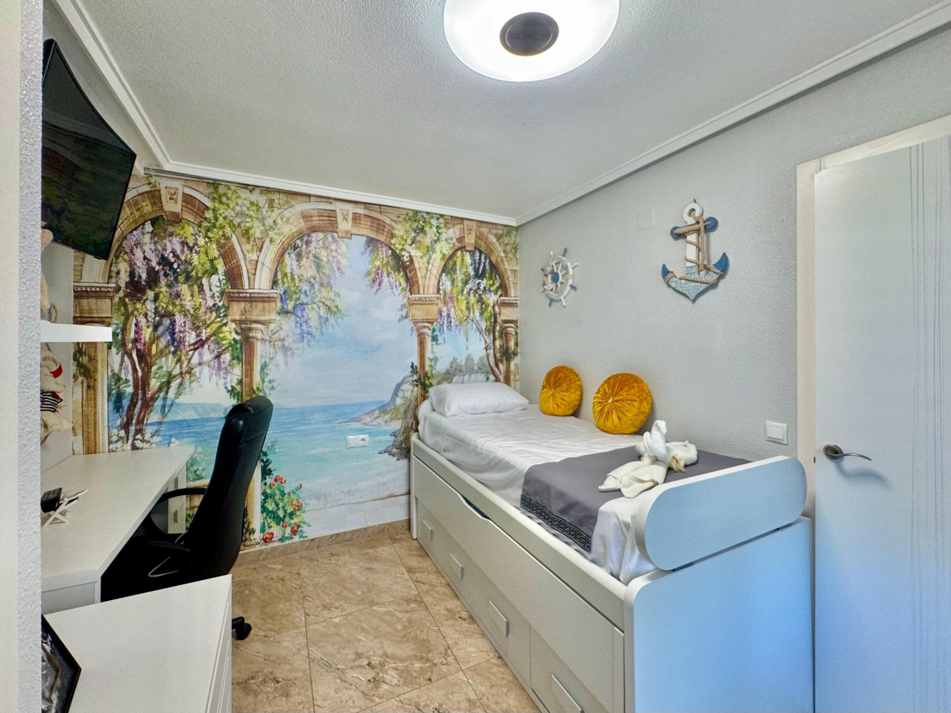 For sale - 2 Bedroom 1 Bathroom Apartment in Torrevieja - Torre La Mata  - Alicante