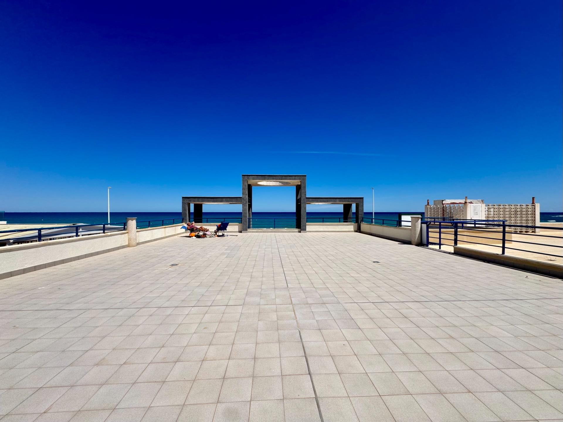 For sale - 2 Bedroom 1 Bathroom Apartment in Torrevieja - Torre La Mata  - Alicante