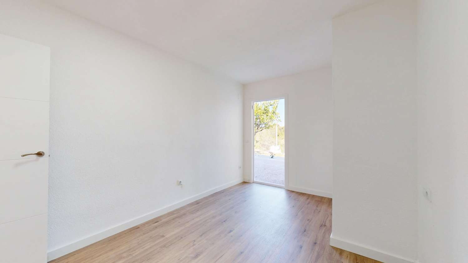 For sale - 2 Bedroom 1 Bathroom Bungalow in Orihuela - Inland  - Alicante