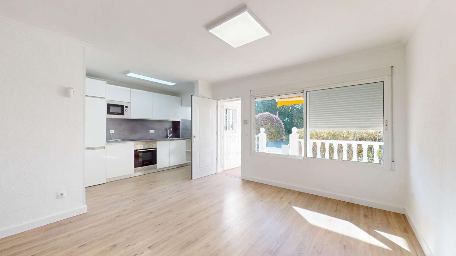 For sale - 2 Bedroom 1 Bathroom Bungalow in Orihuela - Inland  - Alicante