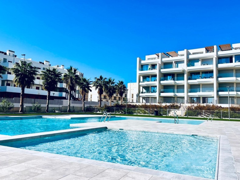 For sale - 2 Bedroom 2 Bathroom Apartment in Villamartin - Costa Blanca  - Alicante