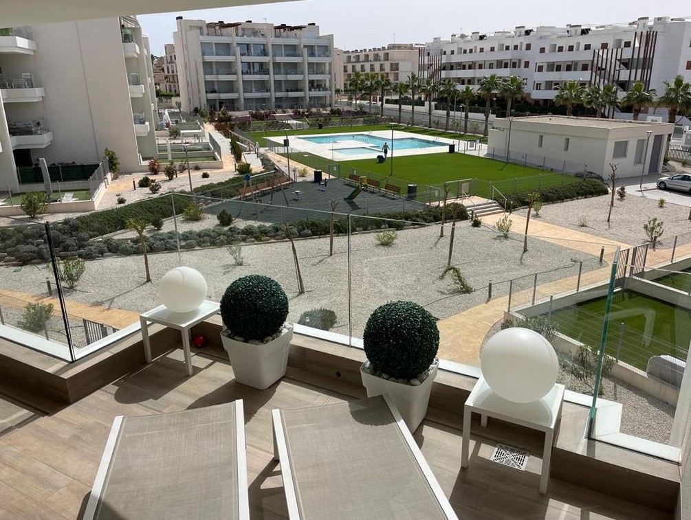 For sale - 2 Bedroom 2 Bathroom Apartment in Villamartin - Costa Blanca  - Alicante