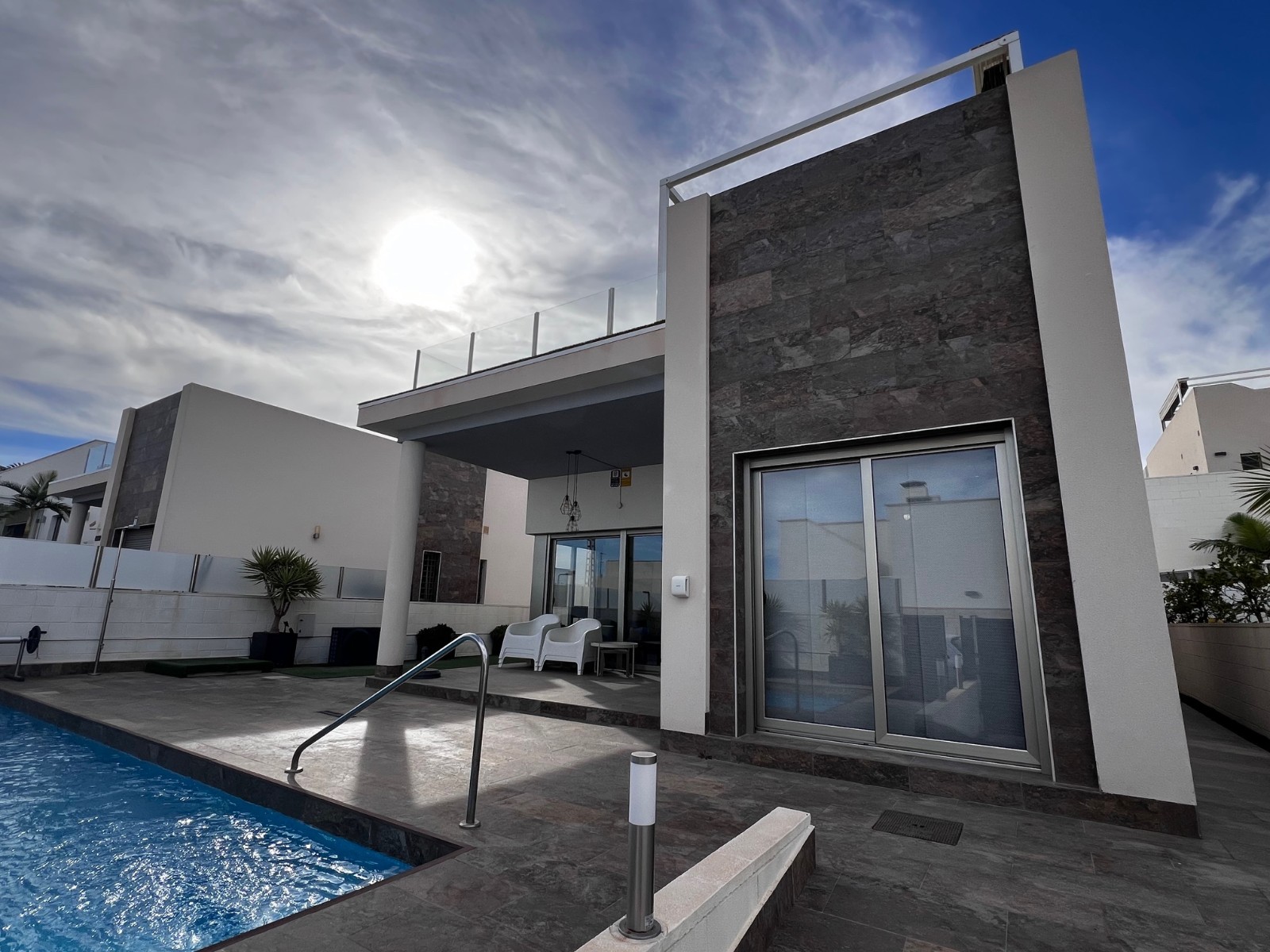 For sale - 3 Bedroom 2 Bathroom Villa in Orihuela Costa - Costa Blanca  - Alicante